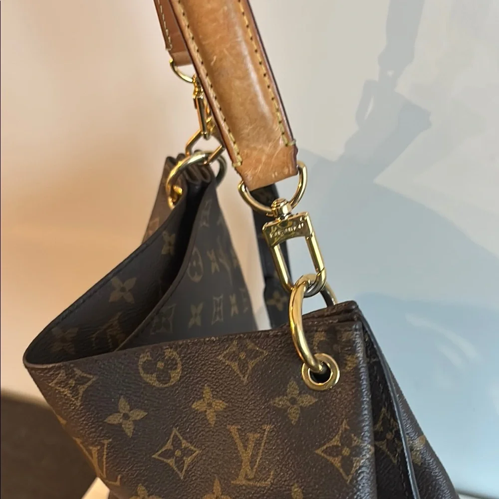 Louis Vuitton this louis